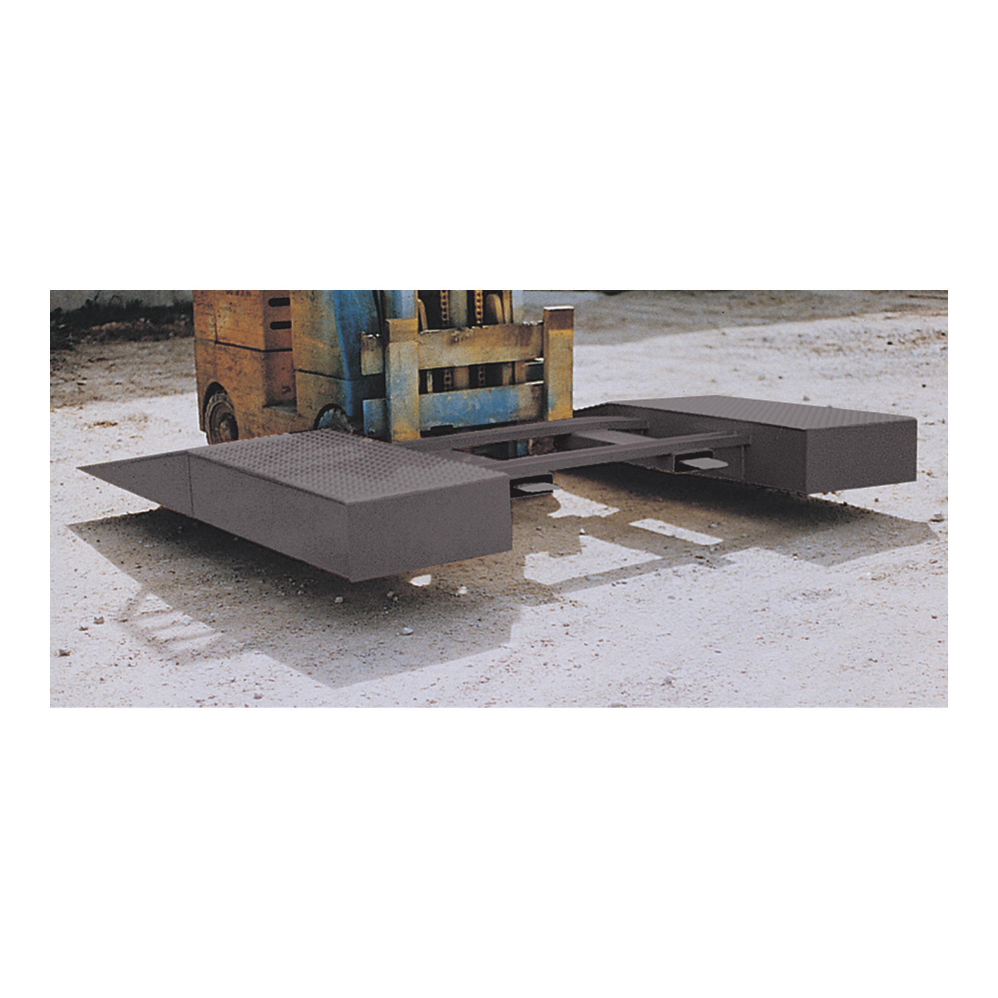 Vestil Wheel Risers Central Pick-Up Loop Option - Factory Installed, Non-Slip, Model# SWR-CPL